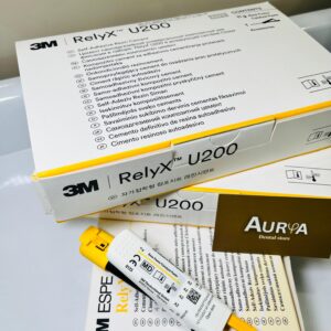 RESINAS Y CEMENTOS DENTALES